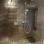 Du Hotel 2*
