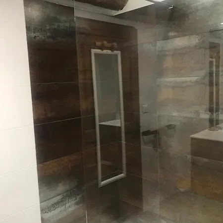 Hotel Du Mandailles (Aveyron)